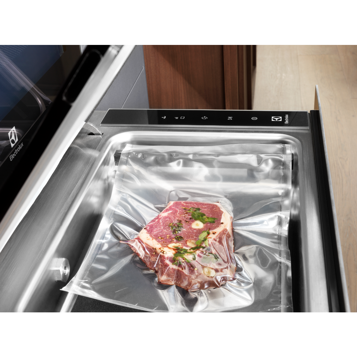 Electrolux - Integrated Vacuum Sealer - KBV4T